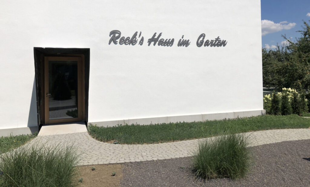 Für den Boden im neuen Gästehaus des Hotel-Restaurants Reck’s wurde die Versiegelung TK6™NanoCoat von Seelbach international verwendet.