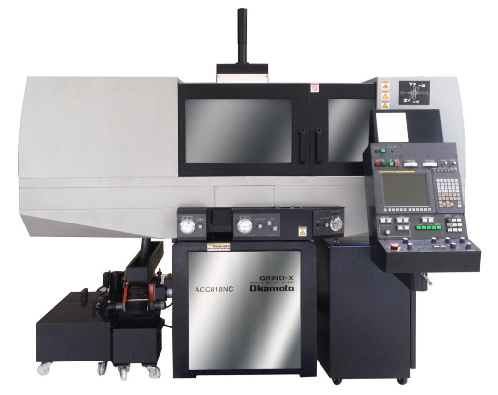 Die ACC 818NC, eine zweiachsige Simultan-CNC-Flach- und Pro¬filschleifmaschine, eignet sich ideal u. a. für das Flach-, Nuten-, Stu¬fen-, Form- und Konturschleifen.