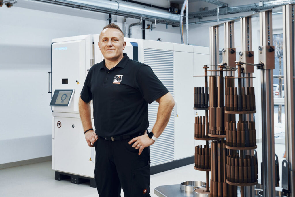 Nachreiner setzt auf innovative HiPIMS Beschichtungsanlagen von CemeCon.