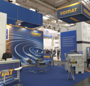 Der Filterhersteller Vomat zeigt einen Querschnitt leistungsfähiger Filtrationstechnologie.