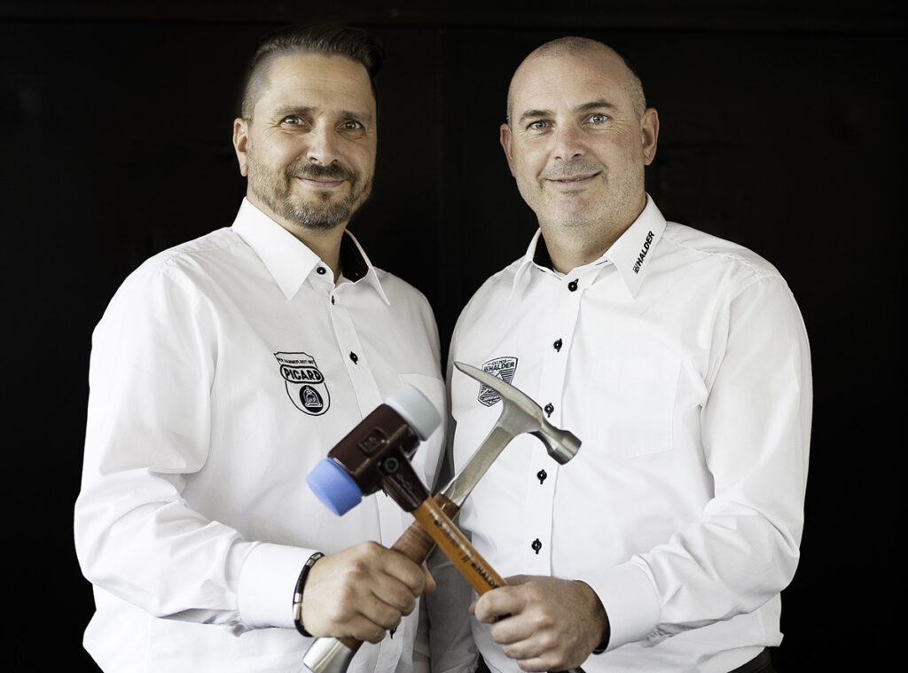 Und da die Eisenwarenmesse eben speziell den Fachhandel anspricht, finden auch die neusten Displays, Aufsteller, Aktionsangebote und Präsentationsmöglichkeiten am Messestand der Hammer-Experten.