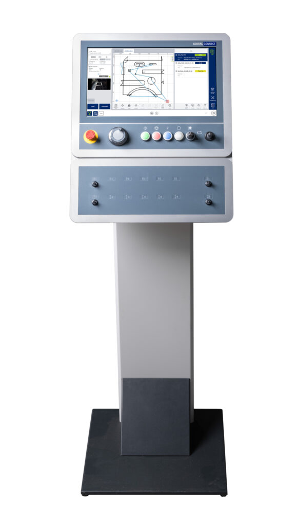 Intuitive Bedienung: Papier sparen und alle Produktionsdaten immer digital im Blick behalten mit der neuen, leicht bedienbaren CNC Steuerung Global Connect mit 18,5-Zoll-Touchscreen.