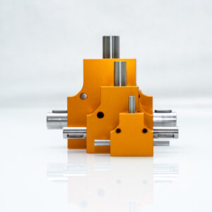 Vom Anlagenbau über Handling- und Palettiersysteme, bis hin zum Ausrichten von Förderbändern und mehr – die Ket-Bee Winkelgetriebe bieten vielfältige Einsatzmöglichkeiten.