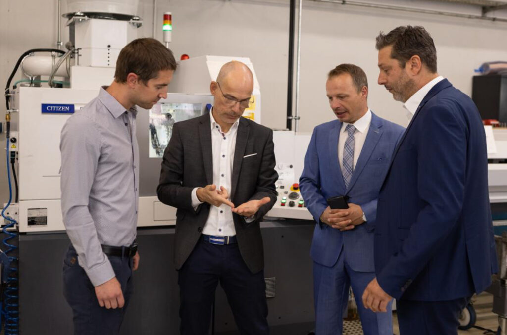 Höchste Qualität steht bei beiden im Fokus: bei der SCHUMAG AG und der Citizen Machinery Europe GmbH.