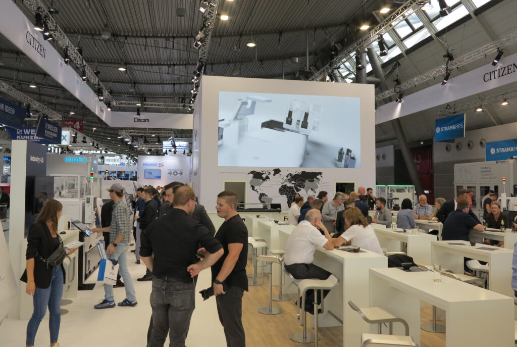 Der bewährte großzügige Citizen Messestand wird auch auf der EMO wieder zum Magneten für Fachbesucher.