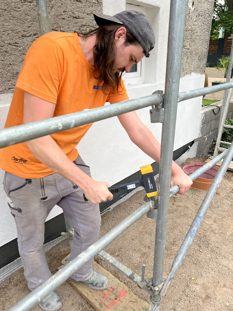 SECURAL-Schonhammer im Gerüst- und Schalungsbau