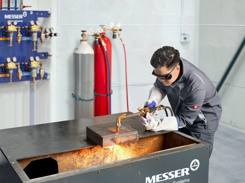 Wasserstoffbasiertes Autogenschneiden mit HyCut