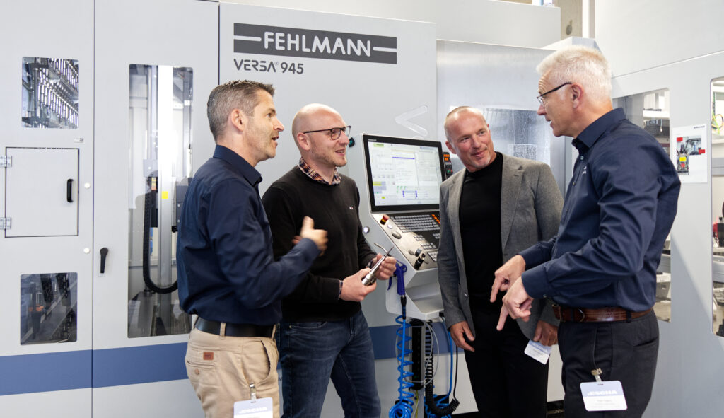 Vernetzte Fertigungsplattform für den Werkzeugbau 6 Vertreter von ESCHA, Fehlmann und Gibas bei der Abstimmung der vernetzten Fertigungsplattform
